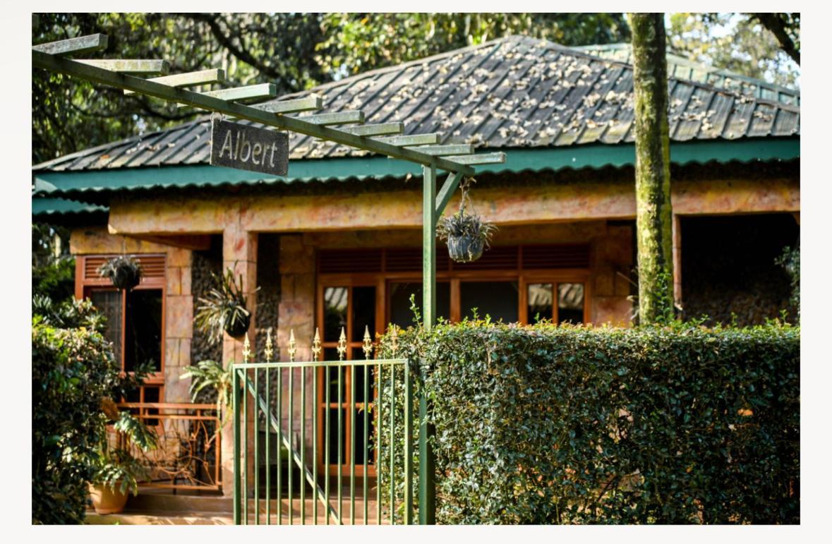 Country Lake Resort Garuga エンテベ エクステリア 写真