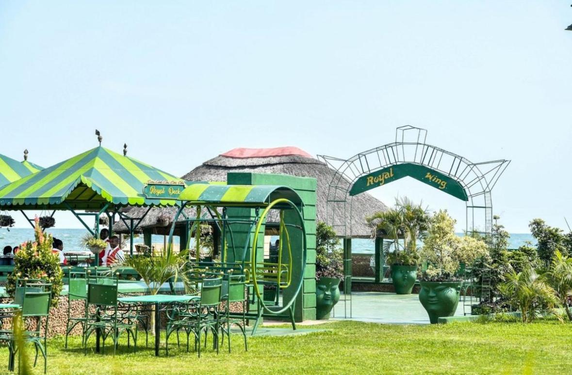 Country Lake Resort Garuga エンテベ エクステリア 写真